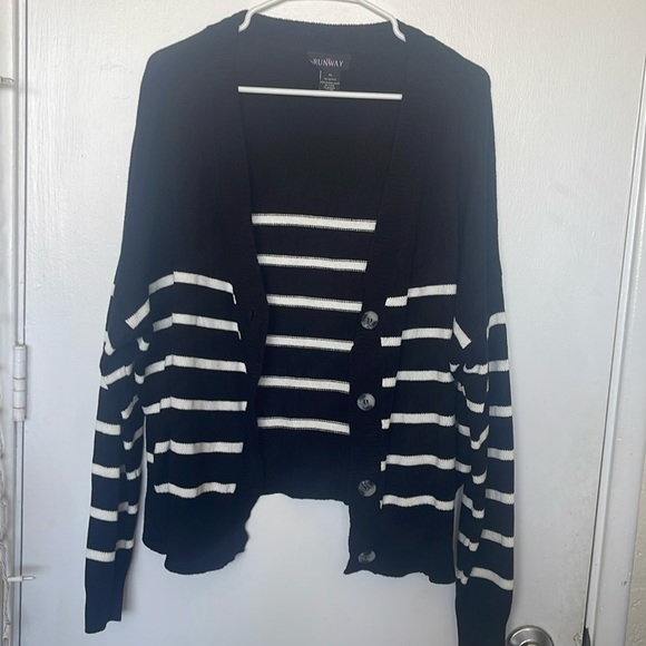 BLACK & WHITE STRIPED CARDIGAN - XL - Picture 1 of 5